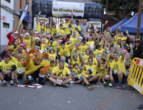 Más de 160 corredores llenan de color las calles de La Aldea de San Nicolás en la cuarta edición de la San Silvestre Aldeana