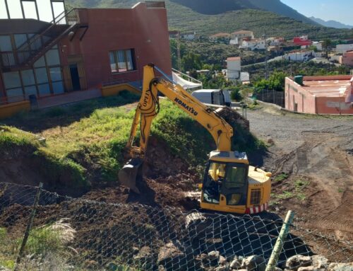 Comienzan las obras de reposición del muro del Jardín del Edificio de Usos Múltiples de Tasarte