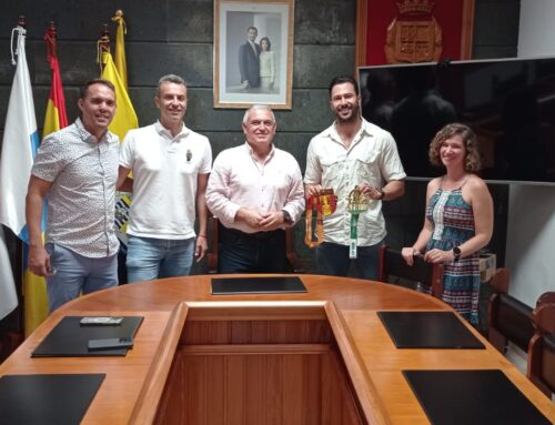 El Ayuntamiento de La Aldea rinde homenaje al fisicoculturista Aarón Ojeda por su brillante trayectoria deportiva