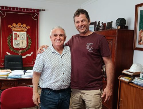 El alcalde de La Aldea de San Nicolás recibe a Óliver Saavedra Ramírez, pregonero de las Fiestas Patronales de San Nicolás de Tolentino 2026