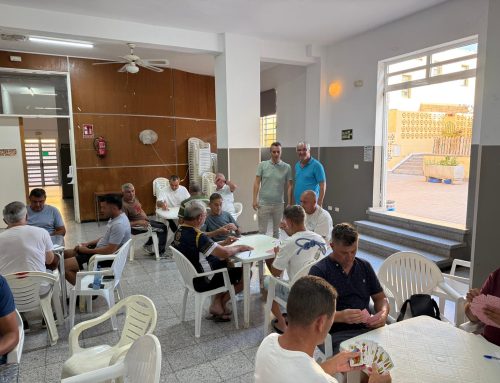 Gran éxito de participación en el arranque del Torneo de Baraja de las Fiestas Patronales de La Aldea